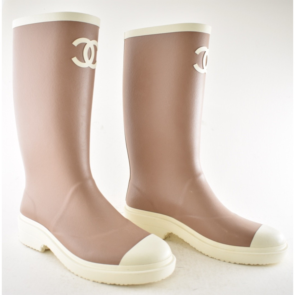 Chanel 26C Beige White Caoutchouc CC Logo High Pull On Rubber Rain Boots 35 - Picture 6 of 16